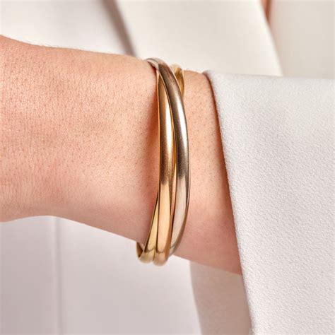 cartier trinity bracelet review.